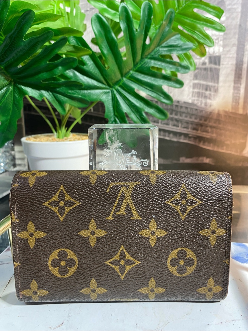 Authentic Louis Vuitton Monogram Bifold Zippy Wallet - Picture 7 of 15